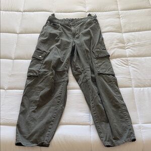 Wild Fable Women’s Olive Cargo Pants